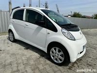 Second-hand Peugeot iON 48 kW (66 CP) 2015 Hatchback