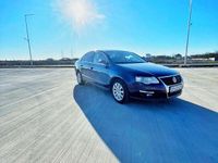 Second-hand VW Passat Comfortline 150 CP (110 kW) 2007 Culoarealbastru Berlinǎ