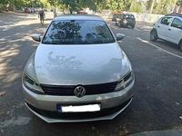 Second-hand VW Jetta 105 CP (77 kW) 2012 Culoaregri Berlinǎ