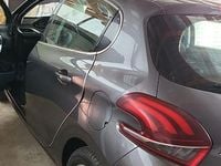 Second-hand Peugeot 208 Active 82 CP (60 kW) 2017 Culoaregri Hatchback