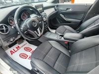Second-hand Mercedes CLA200 Edition 136 CP (100 kW) 2014 Culoarealb Berlinǎ