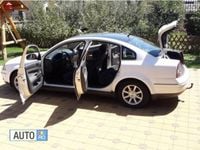 Second-hand VW Passat 131 CP (96 kW) 2005 Alb Berlinǎ