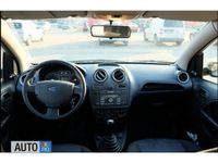 Second-hand Ford Fiesta 69 CP (50 kW) 2006 Albastru metalizat Hatchback