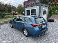 Second-hand Toyota Auris Design 112 CP (82 kW) 2015 Culoarealbastru Break