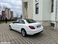 Second-hand Mercedes C220 194 CP (142 kW) 2020 Culoarealb Berlinǎ