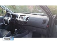 Second-hand Toyota HiLux 171 CP (125 kW) 2014 Rosu Pickup