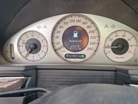 Second-hand Mercedes E240 177 CP (130 kW) 2002 Berlinǎ