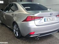 Second-hand Lexus IS300h Executive Line 223 CP (164 kW) 2018 Culoareargint Berlinǎ