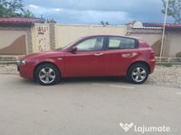 second-hand Alfa Romeo 147 1.6 I Twin Spark 125 cp an 2008