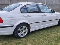 second-hand BMW 320 Seria 3 i