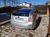 Second-hand Toyota Prius Executive 136 CP (100 kW) 2011 Culoareargint Berlinǎ