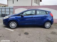 Second-hand Ford Fiesta 100 CP (73 kW) 2014 Culoarealbastru Hatchback