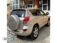 Second-hand Toyota RAV4 145 CP (106 kW) 2007 Argintiu SUV