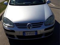 Second-hand VW Golf IV 105 CP (77 kW) 2005 Gri Hatchback