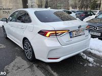 Second-hand Toyota Corolla 122 CP (89 kW) 2020 Culoarealb Berlinǎ