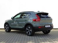 Second-hand Volvo XC40 Ultimate 197 CP (144 kW) 2025 Verde inchis  normal SUV