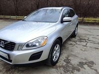 Second-hand Volvo XC60 Momentum 205 CP (150 kW) 2011 Culoareargint SUV