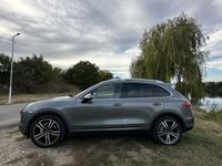 second-hand Porsche Cayenne Diesel Platinum Edition