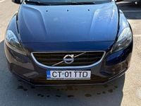 Second-hand Volvo V40 Ocean Race 190 CP (139 kW) 2014 Culoarealbastru Hatchback