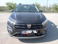 second-hand Dacia Sandero Stepway negru TCE negru 2022 in garantie !