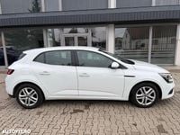 Second-hand Renault Mégane IV Authentique 90 CP (66 kW) 2018 Culoarealb Hatchback