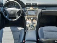 Second-hand Mercedes 220 150 CP (110 kW) 2006 Berlinǎ