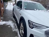 Second-hand Audi e-tron 319 kW (435 CP) 2020 Culoarealb SUV
