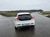 Second-hand Volvo V40 155 CP (114 kW) 2013 Alb Hatchback