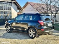 Second-hand Toyota RAV4 Luxury 177 CP (130 kW) 2011 Culoarenegru SUV