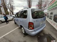 Second-hand Hyundai Trajet 113 CP (83 kW) 2001 Albastru Monovolum