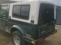 second-hand Suzuki Samurai maxi lung.