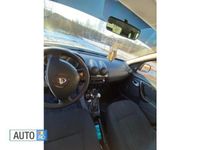 Second-hand Dacia Duster 110 CP (80 kW) 2011 Alb SUV
