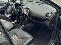 Second-hand Renault Clio GrandTour 181 CP (133 kW) 2015 Negru Break
