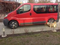 second-hand Opel Vivaro 1.9, cu 9 locuri