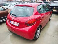 Second-hand Peugeot 208 68 CP (50 kW) 2018 Rosu Hatchback