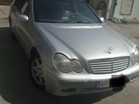 Second-hand Mercedes C180 160 CP (117 kW) 2003 Argintiu Berlinǎ