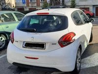 Second-hand Peugeot 208 Active 82 CP (60 kW) 2016 Alb Hatchback