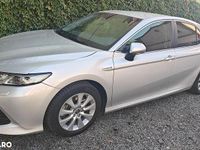 Second-hand Toyota Camry 218 CP (160 kW) 2020 Culoareargint Berlinǎ