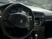 second-hand Peugeot 301 1.6 BlueHDI FAP Active