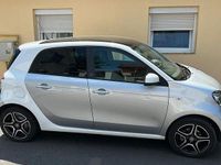 Second-hand Smart ForFour Electric Drive 60 kW (82 CP) 2021 Culoarealb
