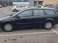 Second-hand Ford Focus Ambiente 109 CP (80 kW) 2006 Culoarenegru Break