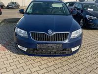 Second-hand Skoda Octavia Classic 105 CP (77 kW) 2014 Albastru Break