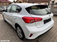 Second-hand Ford Focus Cool & Connect 100 CP (73 kW) 2022 Culoarealb Hatchback