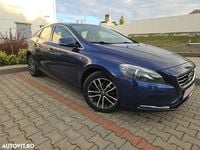 Second-hand Volvo V40 Ocean Race 120 CP (88 kW) 2016 Culoarealbastru Break