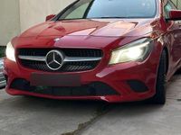 Second-hand Mercedes CLA200 136 CP (100 kW) 2015 Rosu Berlinǎ