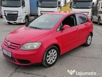 Second-hand VW Golf V 105 CP (77 kW) 2005 Rosu Hatchback