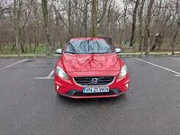 Second-hand Volvo V40 120 CP (88 kW) 2016 Rosu Hatchback