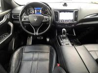 Second-hand Maserati Levante 275 CP (202 kW) 2017 Gri SUV
