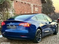 Second-hand Tesla Model 3 377 kW (513 CP) 2020 Culoarealbastru Berlinǎ