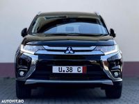 Second-hand Mitsubishi Outlander Diamant Edition 150 CP (110 kW) 2018 Culoaremaro SUV